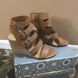 Wedge sandals